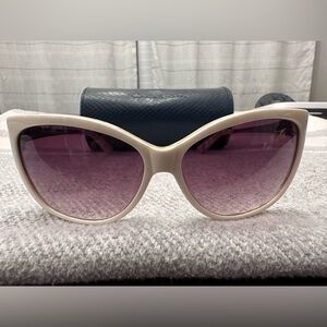 OSCAR DE LA RENTA SSC5109 Tan Brown Pink Rose Sunglasses
